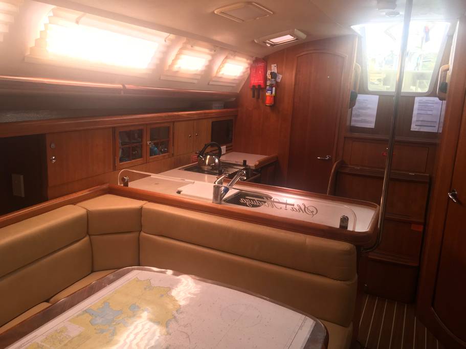 Timber lined saloon and cabin on Sha Meduza
